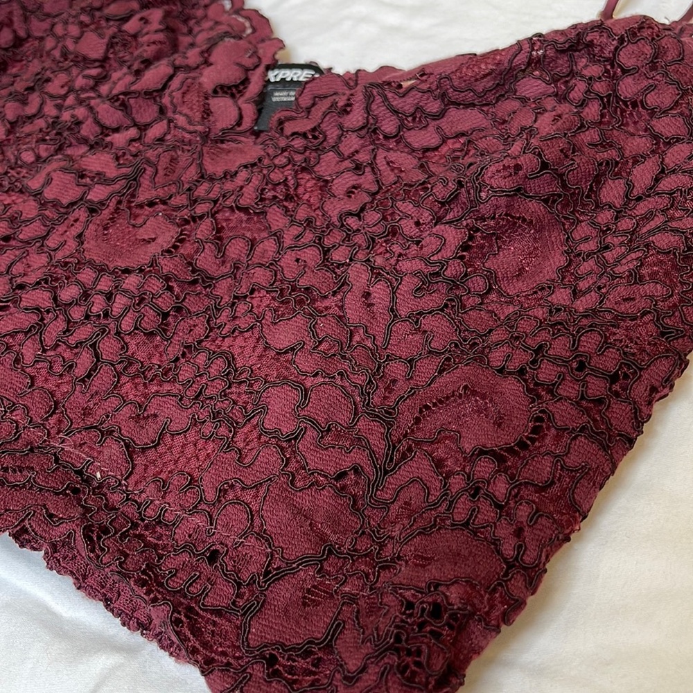 EXPRESS maroon lace spaghetti strap top XS - Picture 2 of 3